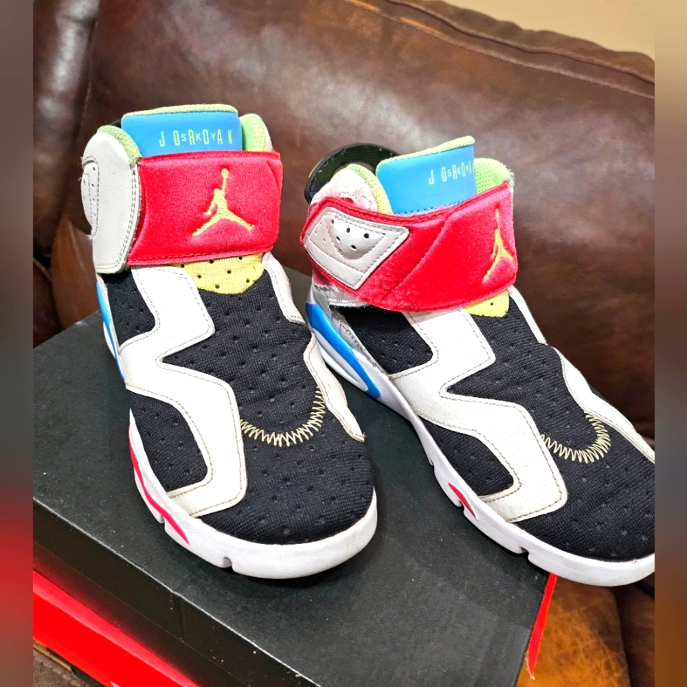 Jordans boys size 1.5Y